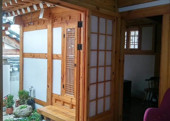 Boutique Hanok Domus Suae